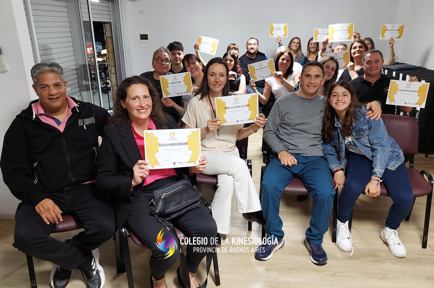 2Medallas_DR4_2025